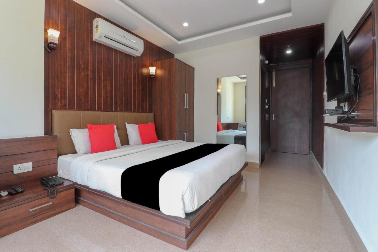 Capital O 76444 Hotel Hill-Top Inn Narendra Nagar Exterior foto